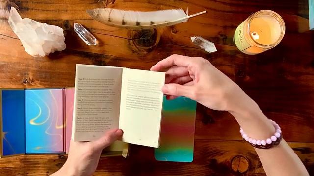 The Modern Nirvana Oracle deck flip through and review ?