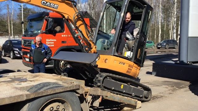 Погрузка мини-экскаватора Case CX30 смотреть онлайн