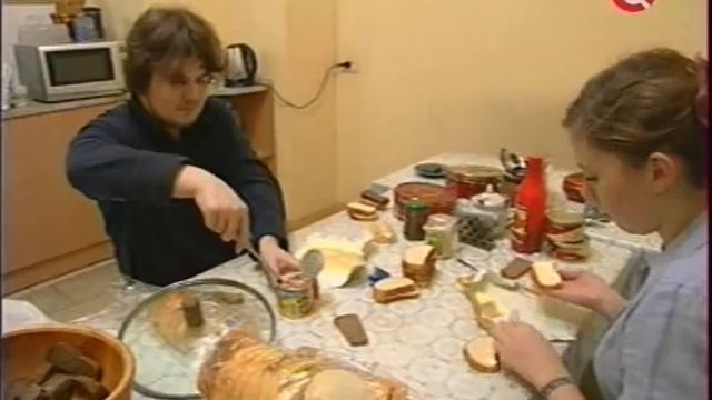 Помощь бездомным на площади трёх вокзалов