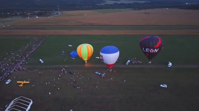 Андрюки. Фестиваль воздушных шаров "Небо предгорья" смотреть онлайн
