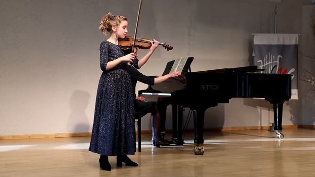 H. Wieniawski, Mazurka "Dudziarz", Le Menetrier and F.M. Veracini, Gigue from the Sonata in D Minor смотреть онлайн