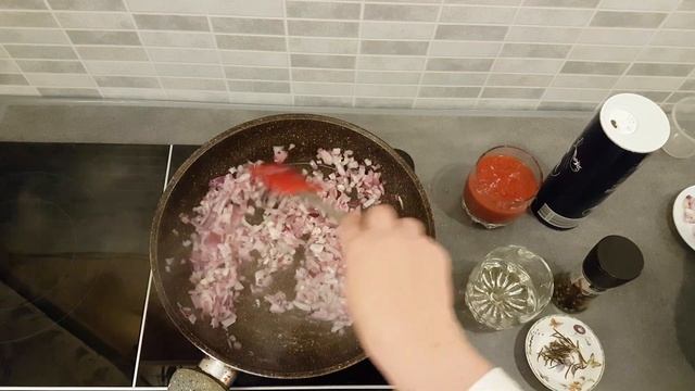 Мидии в томатном соусе смотреть онлайн