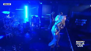 Måneskin - La paura del buio / Fear of the Dark (Radio Italia Live) - SUBTITLES ENGLISH + ITALIAN