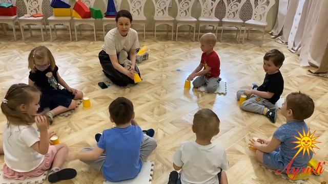 Музыкальные занятия малышей в детском саду "Лучик"