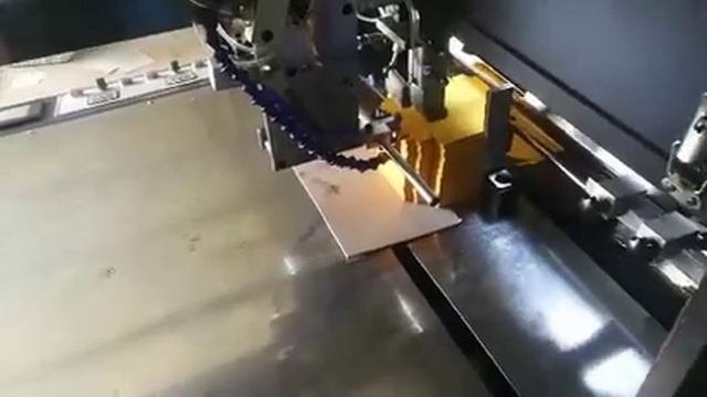 Клеемазательная линия BOX-LINE 600 MANUAL с автоматической подачей листа