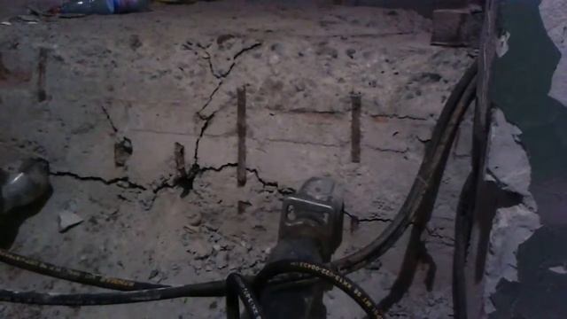 Демонтаж гидроклином и гидрокусачками смотреть онлайн