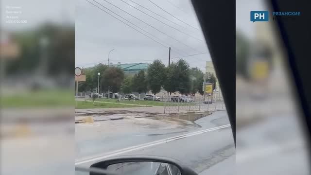 У музея Рязанского кремля прорвало канализацию