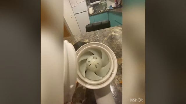 Разборка фена Xiaomi Showsee A1-W. Что делать если волосы попали в фен смотреть онлайн