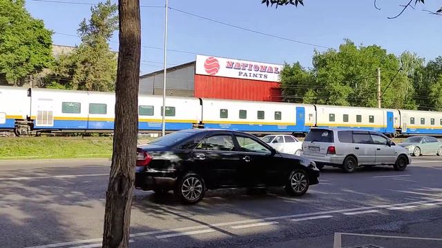 Электровоз KZ4A со скоростным поездом 012Х "Шымкент-Алматы-2"(вагоны"Тулпар-Тальго", КТЖ).?