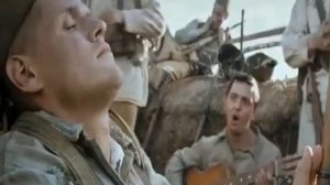 В руках автомат   из кф Мы из будущего