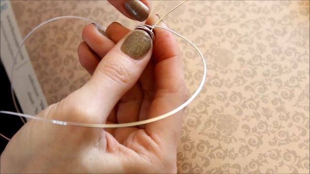 Простой комплект из проволоки и камней