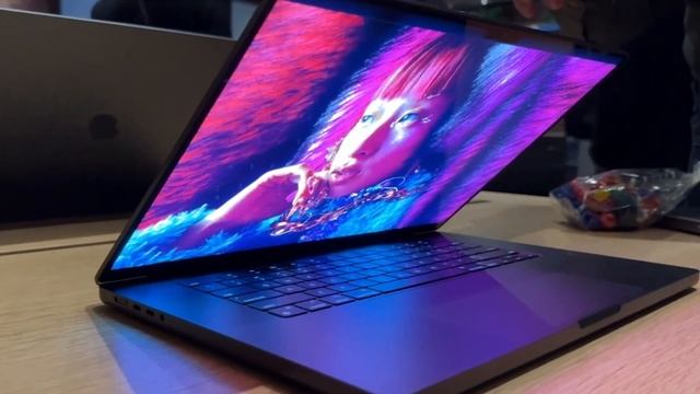 M3 MacBook Pro & iMac Impressions: Big Upgrade! смотреть онлайн