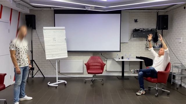 КАК БРАТЬ ДЕВУШЕК ХАРАКТЕРОМ! КАК ЗАИНТЕРЕСОВАТЬ СОБОЙ смотреть онлайн