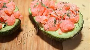 Закуска из авокадо с рыбой, рецепт приготовления