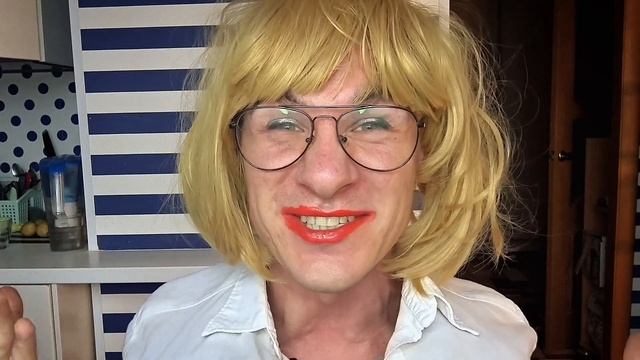 Анжела Перл, Гороскопы и образ самого известного Астролога смотреть онлайн