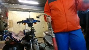 Замена глушителя на Suzuki Lets4 Pallet.