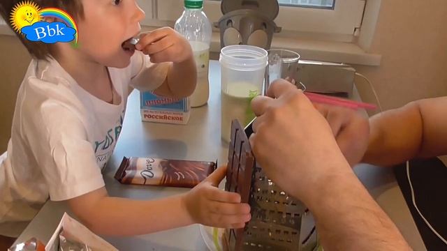 Шоколад молоко мороженое кокос мешаем получаем Баунти смотреть онлайн