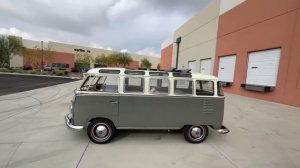 Старичок Volkswagen Microbus 1958 года выпуска