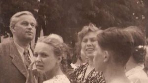 А. Пахмутова "Песня о пионерах-героях", слова Н. Добронравова