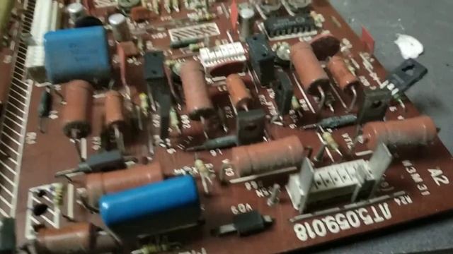 Сколько ценных радиодеталей в телевизоре silelis 32тц смотреть онлайн