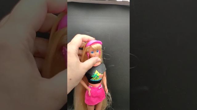 ? Глиттер Хеир Барби блонд, 1993 год, Малайзия. Glitter Hair Barbie смотреть онлайн