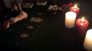 Таро.Гадание.Чем занят Ваш мужчина сейчас
