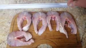 ЖАРЕНАЯ РЫБА. ДЯДЬКА РЫБАК НАУЧИЛ ВКУСНУЮ ЖАРИТЬ РЫБУ.  | Рецепт жареной рыбы | Легкая и вкусная