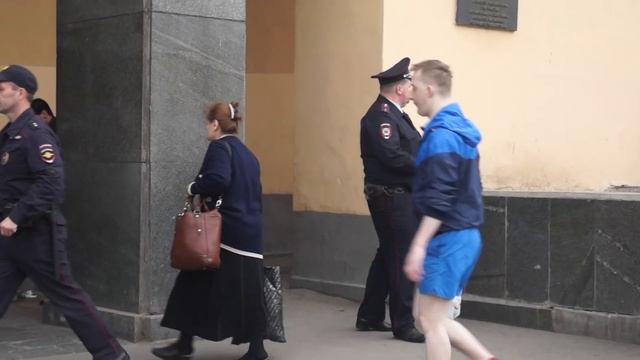 Задержание пареньков с Кавказа у метро Партизанская