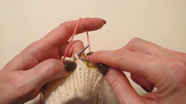 УЗОР ЦВЕТАМИ / МК по вязанию узора спицами для одежды и аксессуаров / Floral crochet pattern смотреть онлайн