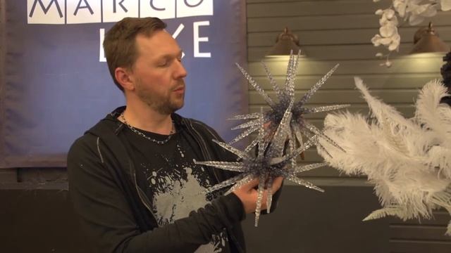Новогоднее оформление входной группы отеля. 4 приема оформления, дизайнер Сергей Карпунин