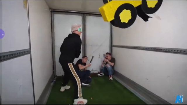 24 часа в грузовике челлендж (А4) смотреть онлайн