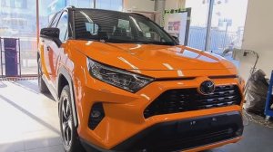 VERRA Detailing. Виниловый стайлинг Toyota RAV4 orange