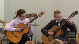 В. Ерзунов «У камина»