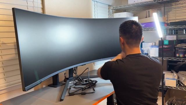 WORTH IT? SAMSUNG 57" Odyssey Neo G9 Dual 4K Monitor! смотреть онлайн