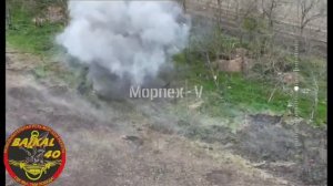 Удары FPV-дронами по позициям и технике ВСУ. #сво