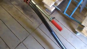 Мотор -болотоход с гибким валом. Походное положение.
