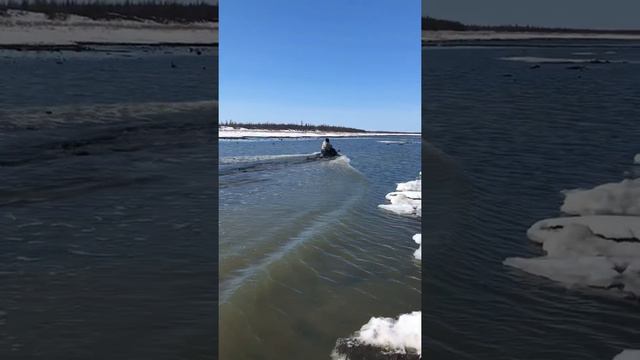 «Водить по якутски» на снегоходе можно ездить везде😅 Среднеколымский район, с. Эбях