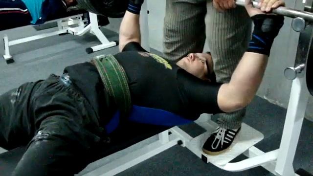 Жим лежа 290 кг, Малянов Игорь смотреть онлайн