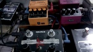 BOSS DS-2 Turbo Distortion vs Behringer UD100 Ultra Distortion demo