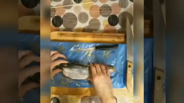 Как почистить селёдку за 5 минут .Быстрый и простой способ. смотреть онлайн