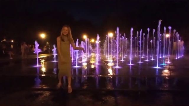 Казань. 14.07.21.Огромный паук, поющие фонтаны и ниндзя.. смотреть онлайн