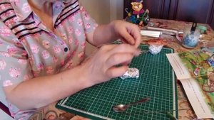 Ватная игрушка Зайка дачник. Мастер класс. Часть 1. Каркас.mp4