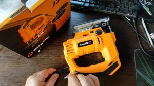 Купил показываю Лобзик ВИХРЬ ЛЭ-100 который меня удивил за свою цену