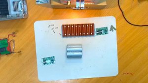 Беспроводной пылесос Bosch переводим на Li-ion 21700 Tesla battery