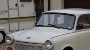 Почти пластиковый авто Trabant 601