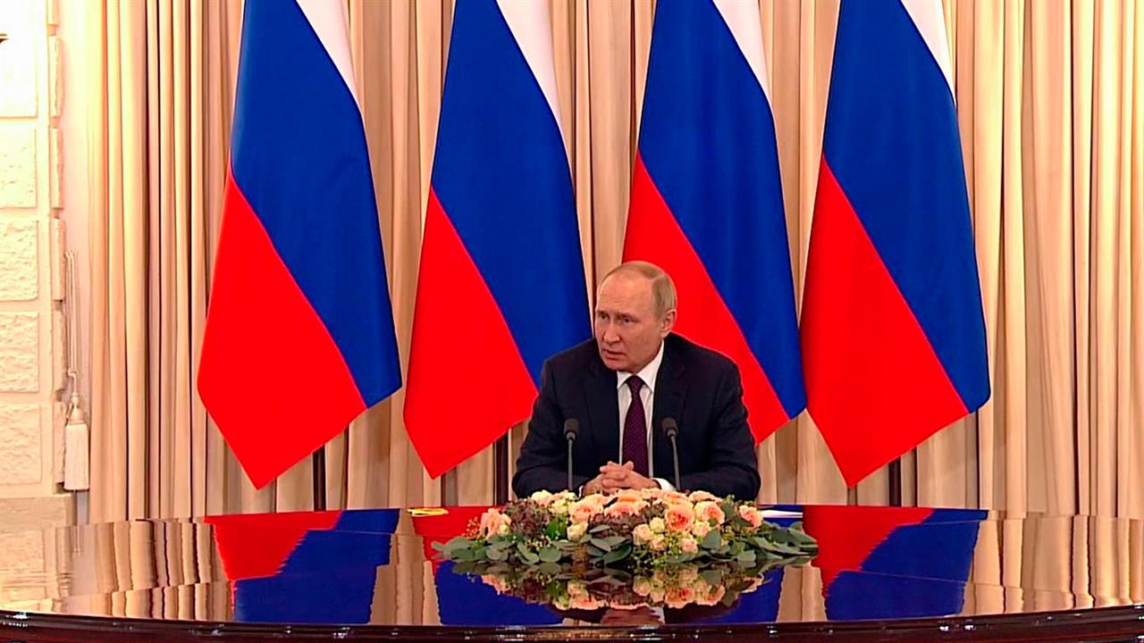 Владимир Путин объяснил, почему Россия вышла из зерновой сделки