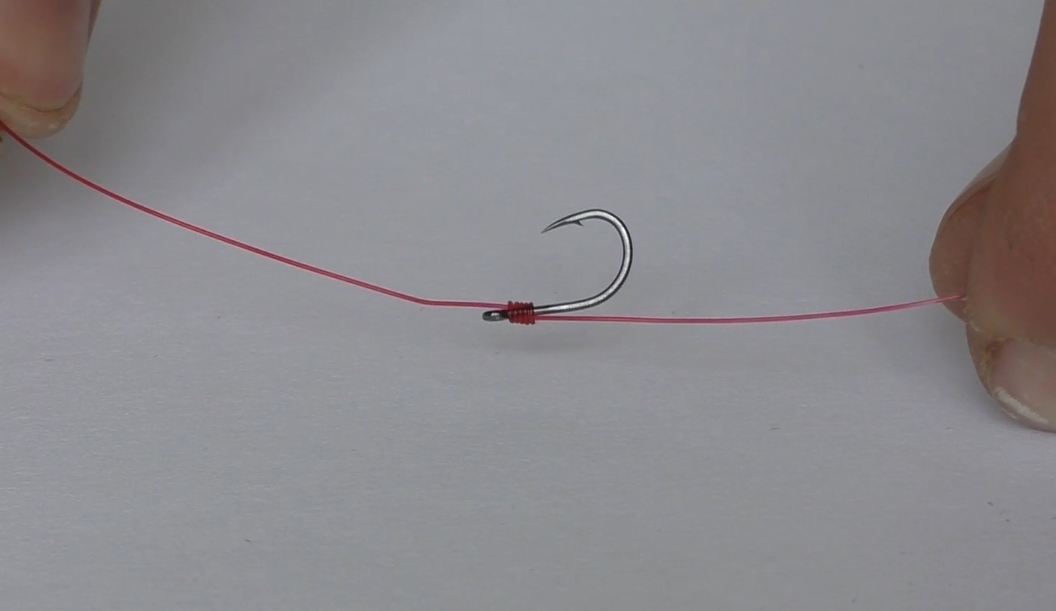 КАК ПРАВИЛЬНО ПРИВЯЗАТЬ КРЮЧОК к леске. 3 надежных метода.