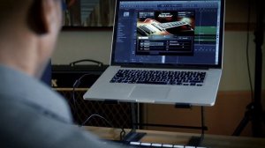 Introducing SESSION GUITARIST - ELECTRIC SUNBURST | Native Instruments