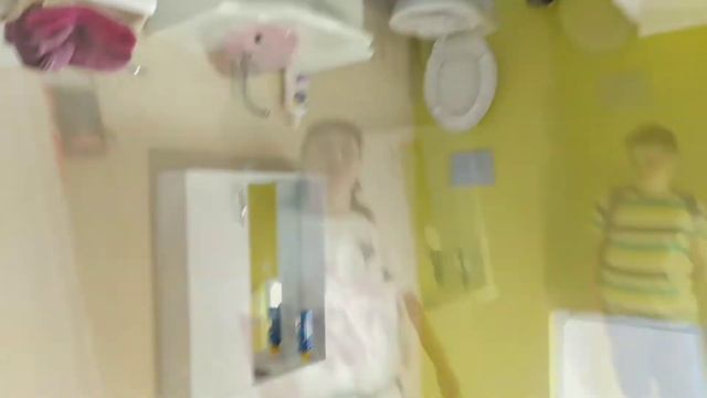 Перевернутый дом. АЛАНЬЯ. ВАНЯ НЯГАНЬ