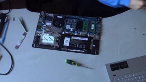 DELL Vostro 5568 (P62F)- Disassembly / Rozbieranie laptopa